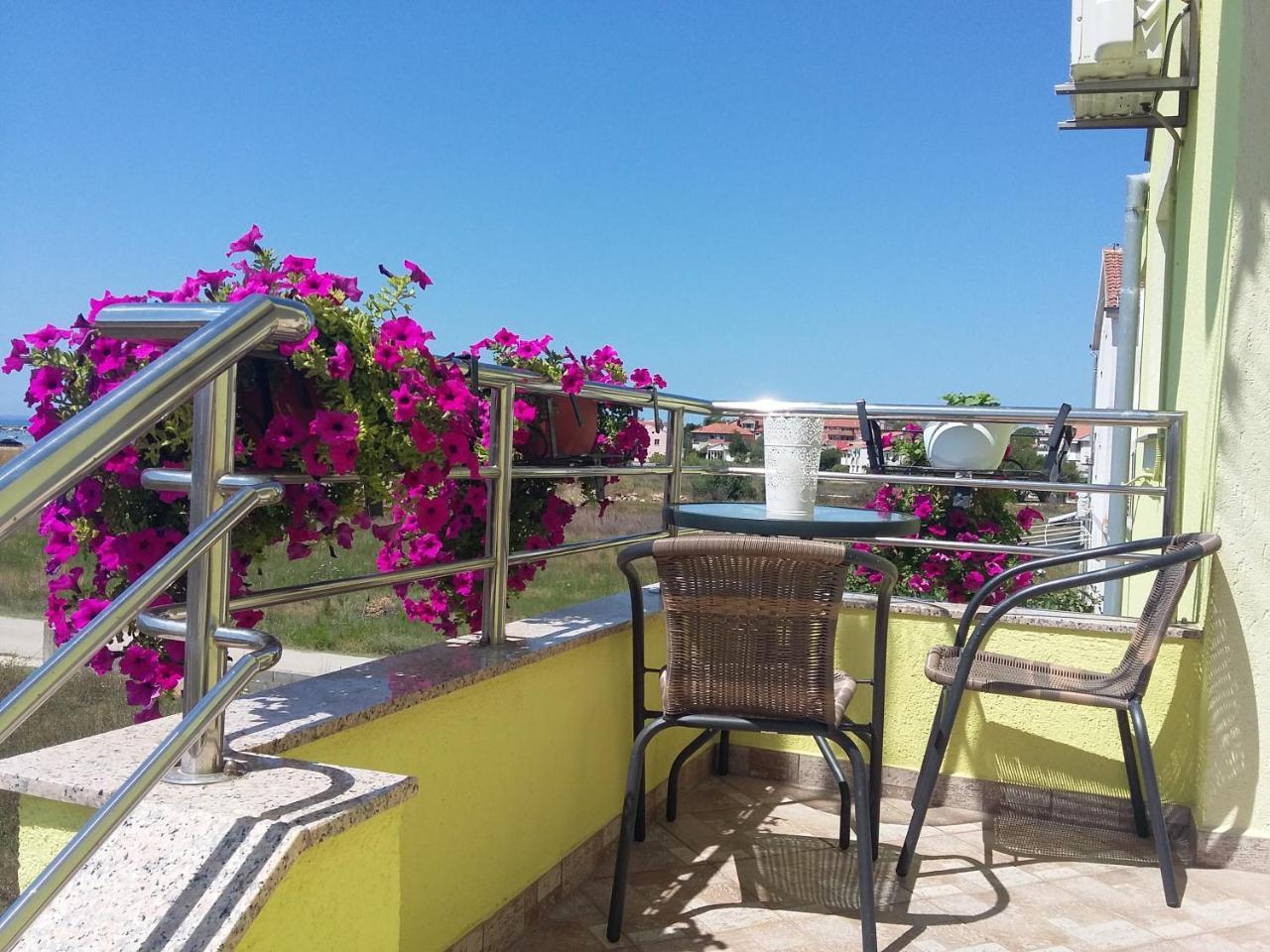 Apartments Soldinn Привлака Екстериор снимка